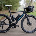 Syncros ou Shimano : quel choix s'impose pour équiper son vélo en 2026 ?