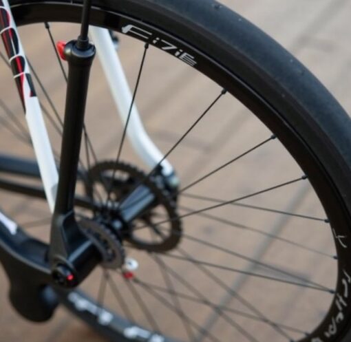 Fizik ou Selle Italia : quelle selle vélo dominera le marché en 2026 ?